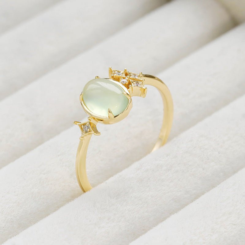 French Retro Prehnite Ring - Crystally