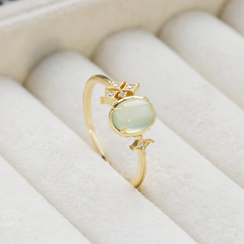 French Retro Prehnite Ring - Crystally