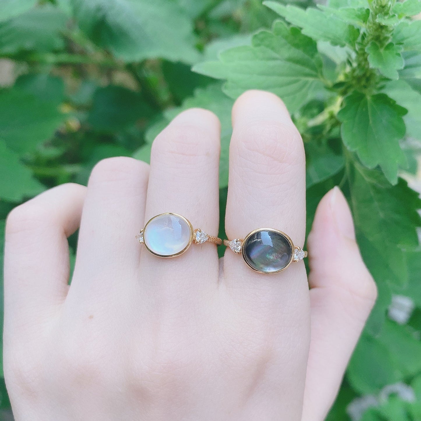 Minimalist Gradient Mother of Pearl Ring - Crystally