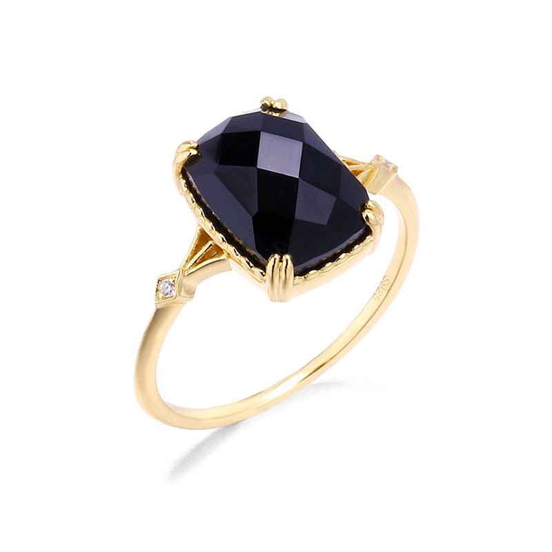 Minimalist Rectangular Onyx Ring - Crystally