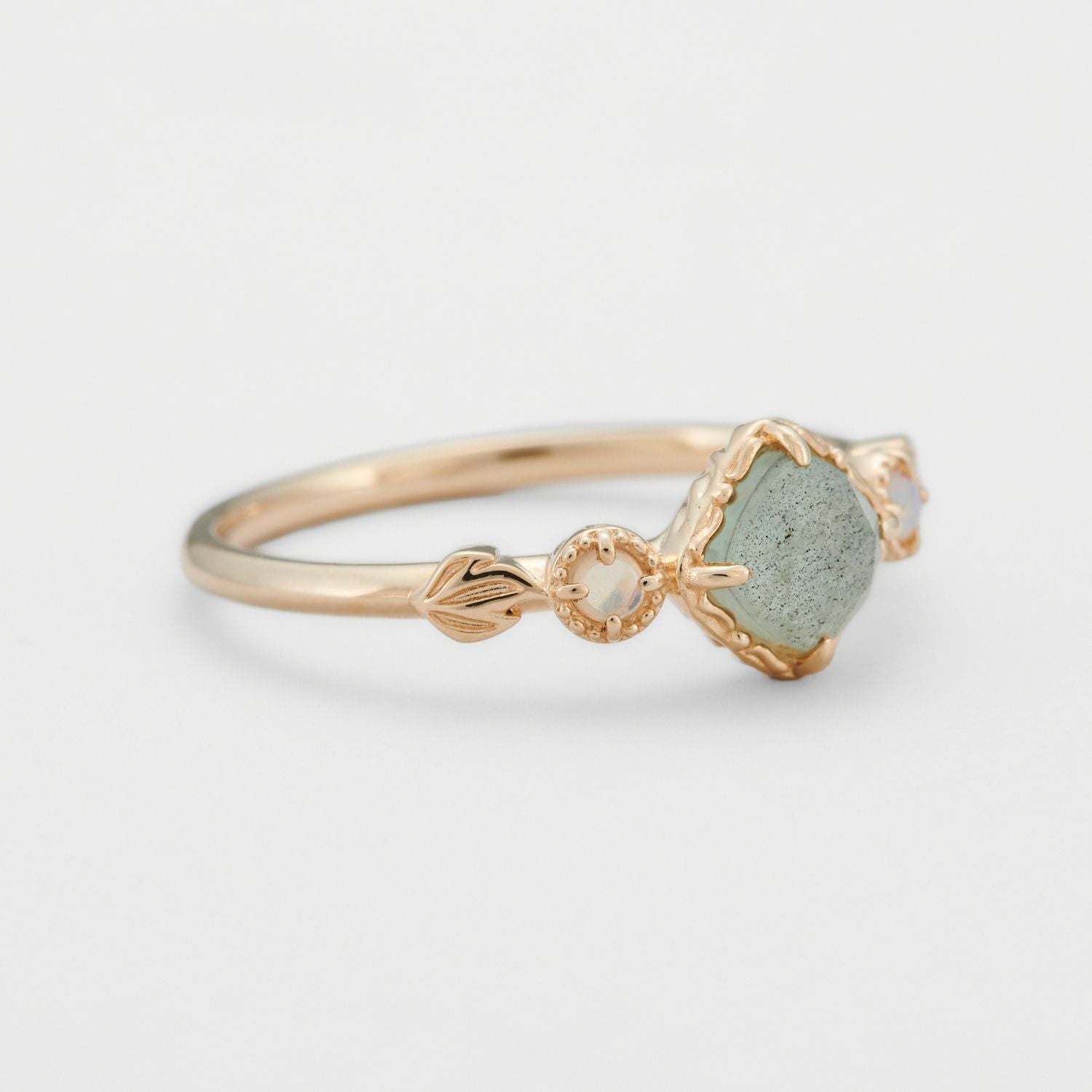 Minimalist Rhombic Labradorite Ring - Crystally