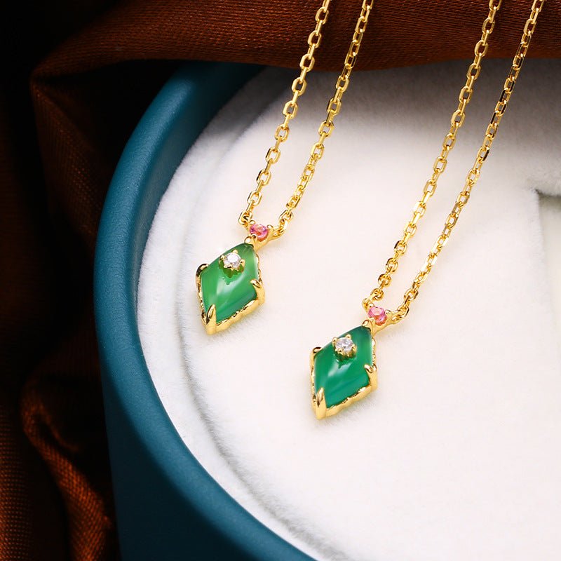 Vintage Chrysoprase Necklace - Crystally