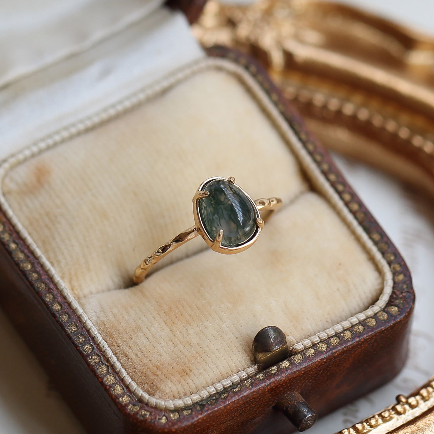 Vintage Green Agate Ring 