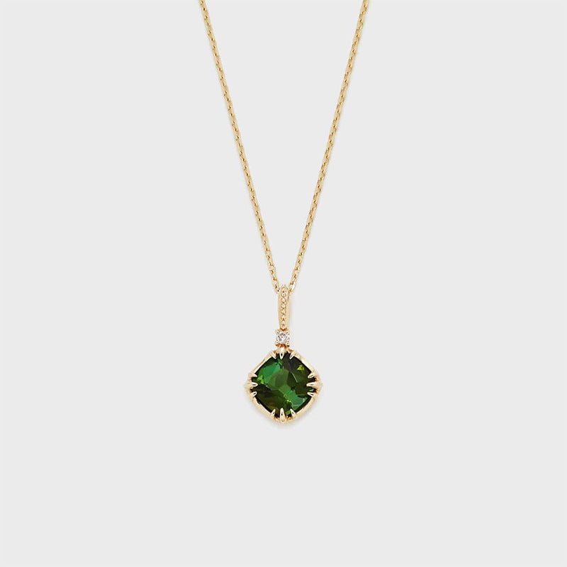 Vintage Olivine Necklace - Crystally